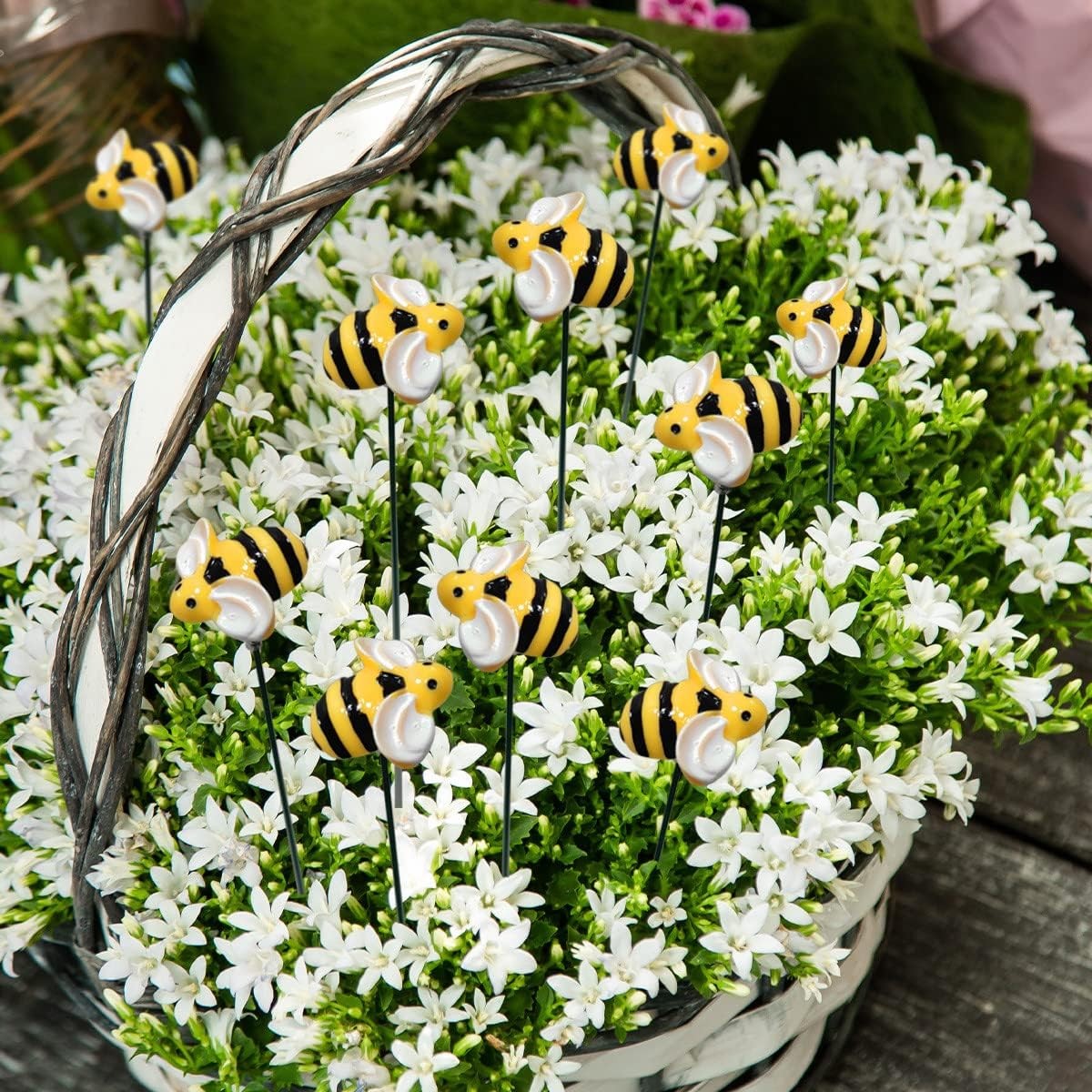 10pcs Bee Garden Stakes Metal Yard Art Floral Picks Outdoor Lawn Patio Decor