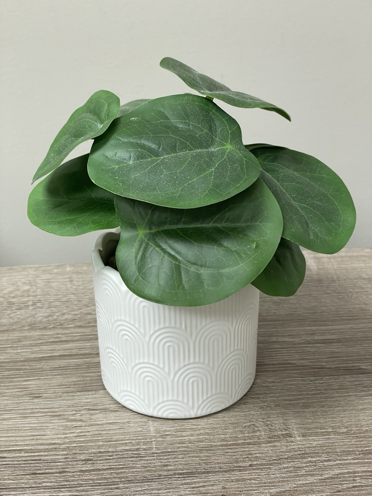 Flora Bunda Artificial Plant in 3 in Matte White Geometric Ceramic Pot