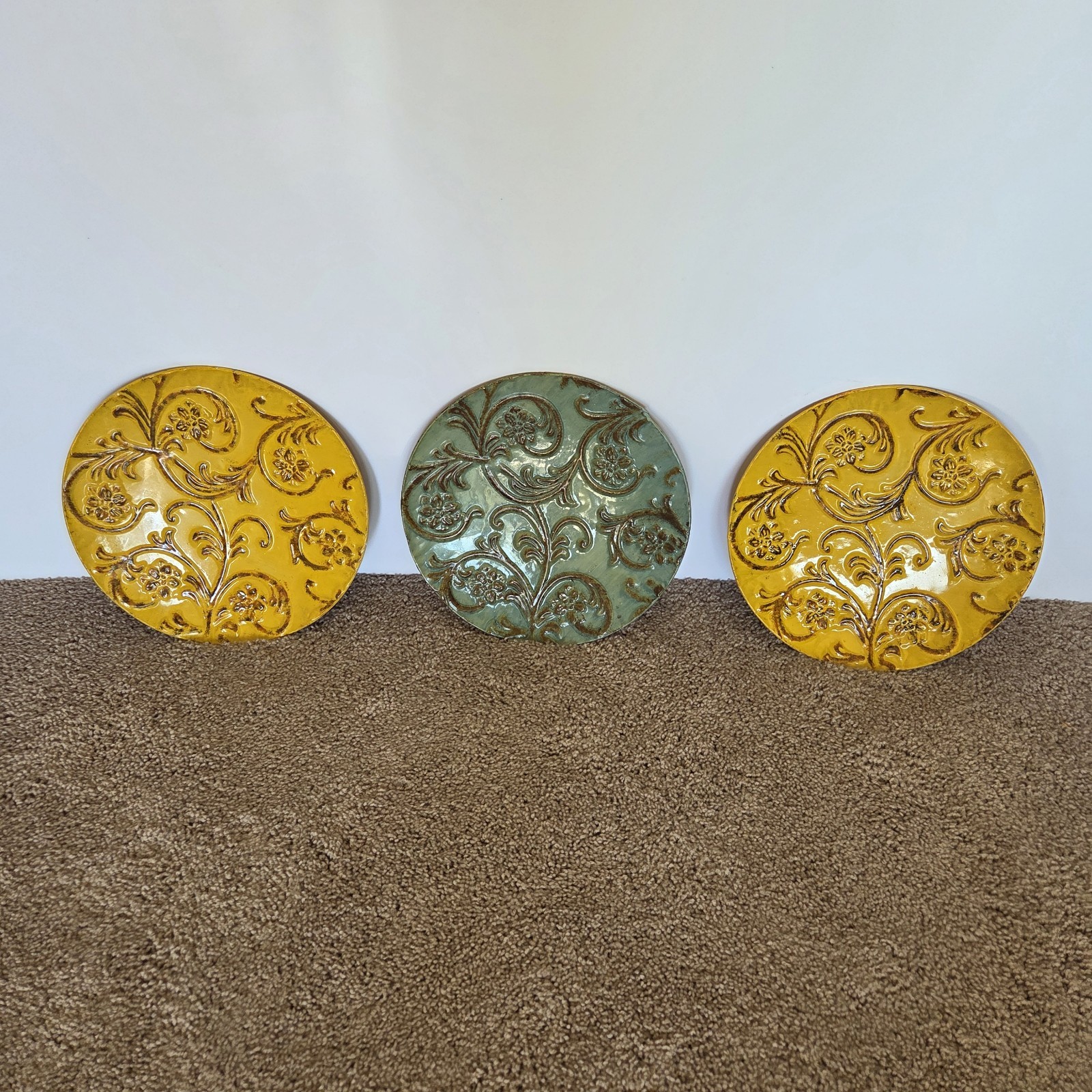 Decorative Metal Wall Plate 11.5″ Embossed Floral Hanging Accent Home Decor