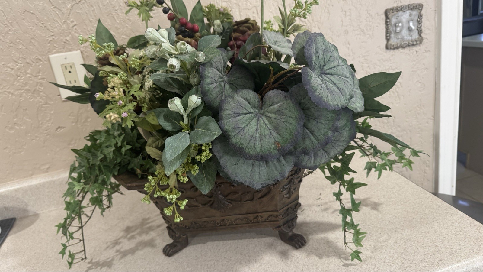 NDI Natural Decorations Inc Luxury Faux Floral Arrangement 976-316 Signed Tag
