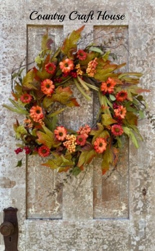 New Primitive Farmhouse Rustic ORANGE DAISY BERRY WREATH Fall Fern Leaves