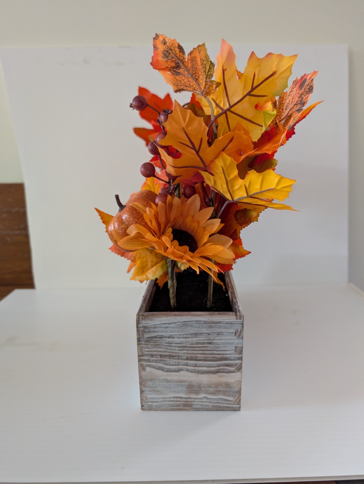 Winlyn Farmhouse Fall Floral Arrangement 11.6″w x 13″h x 4″d