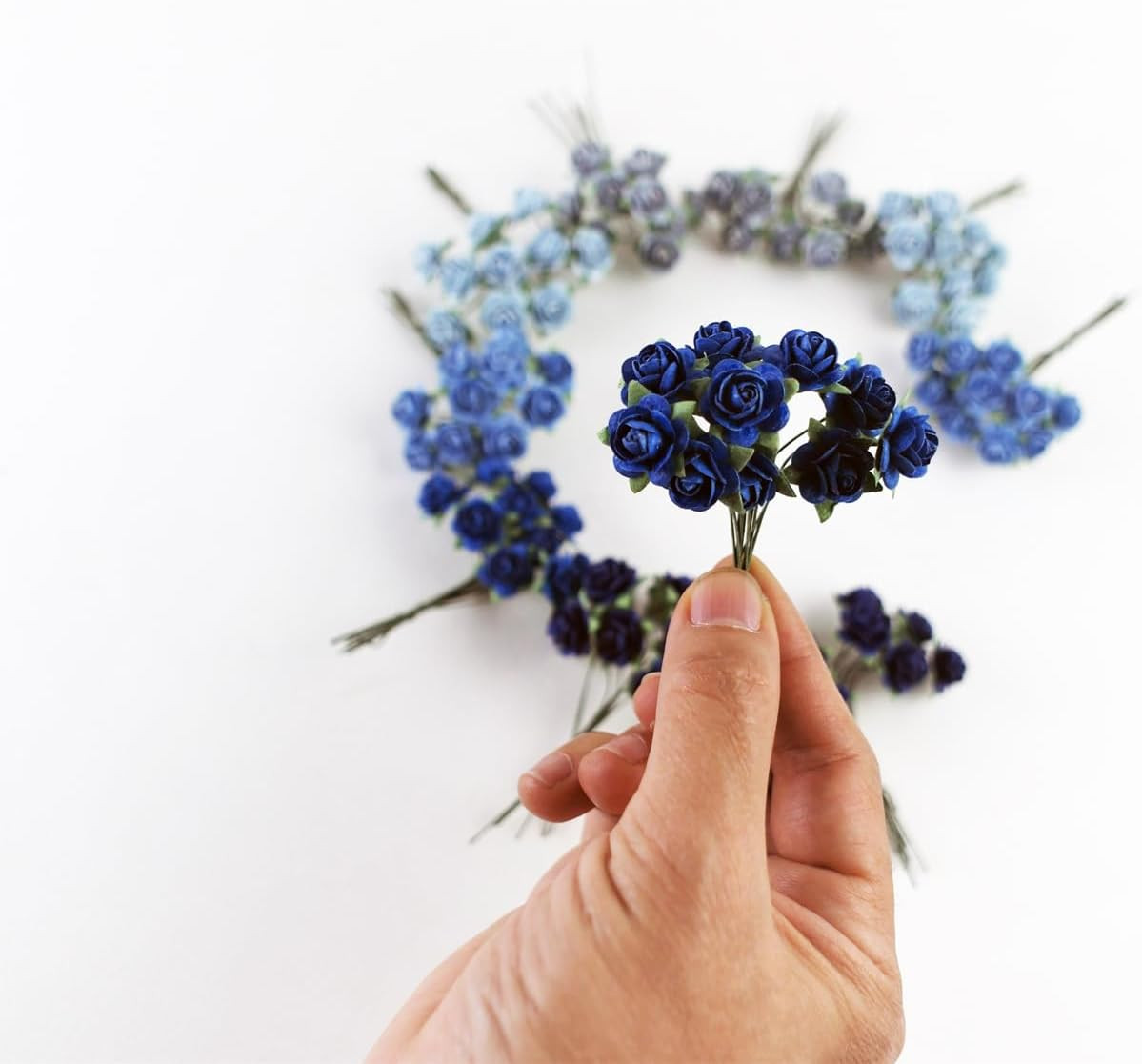 100 pcs Tiny Artificial Roses Mixed Dark and Light Blue Shade Five Color Mulb…