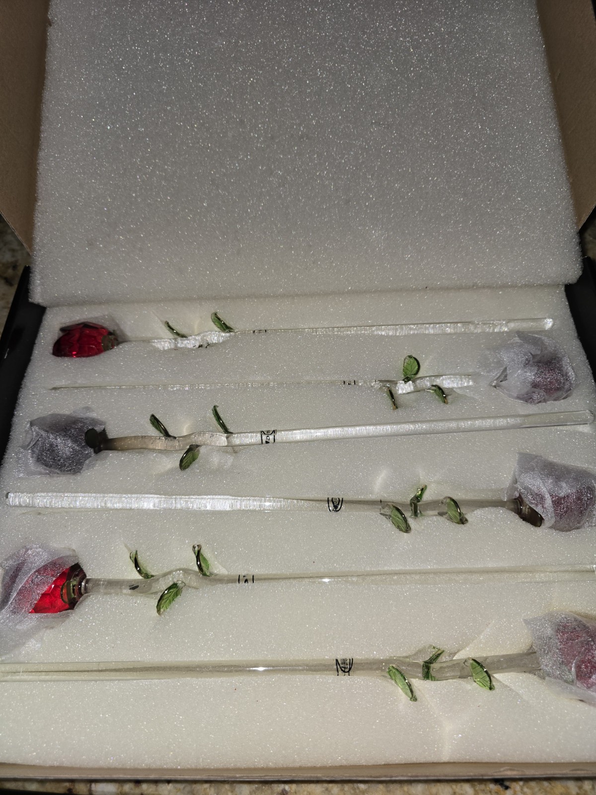 Eros Handmade Crystal Glass Rose Bouquet Set of 6, 13 in, Red