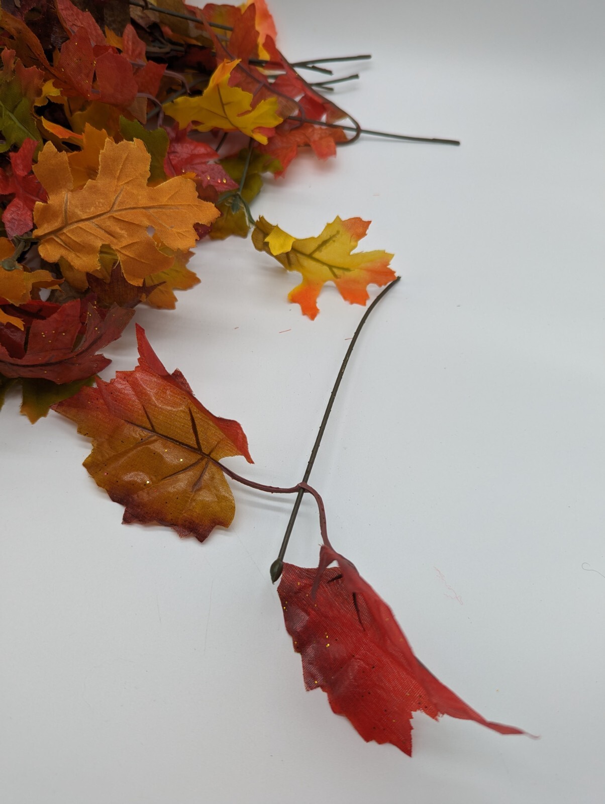 Thanksgiving Display Pcs Maple & Oak Leaves Bunches Stems Plastic Covered Wire