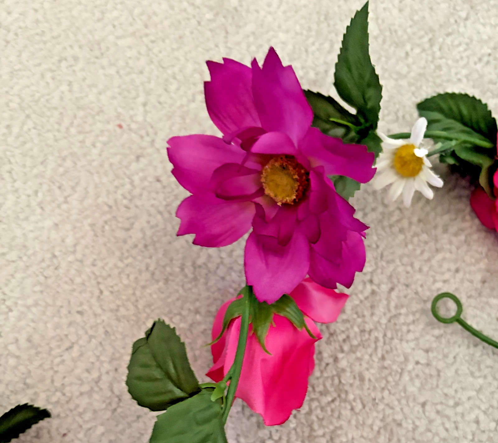 Lot of 4 Vines 4′ each of Silk Flowers/Leaves Floral Garland Pink/Fuchsia/White