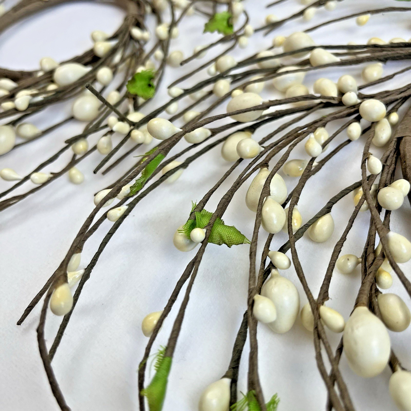 NEW Primitive Pip Berry Wreaths/Candle Rings 3.25″ IVORY/Leaves – ONE SET OF 2