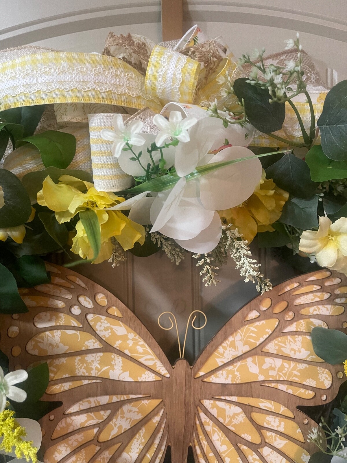 Yellow Butterfly Floral Grapevine Wreath by Taylormadecustombows 25x25x9″