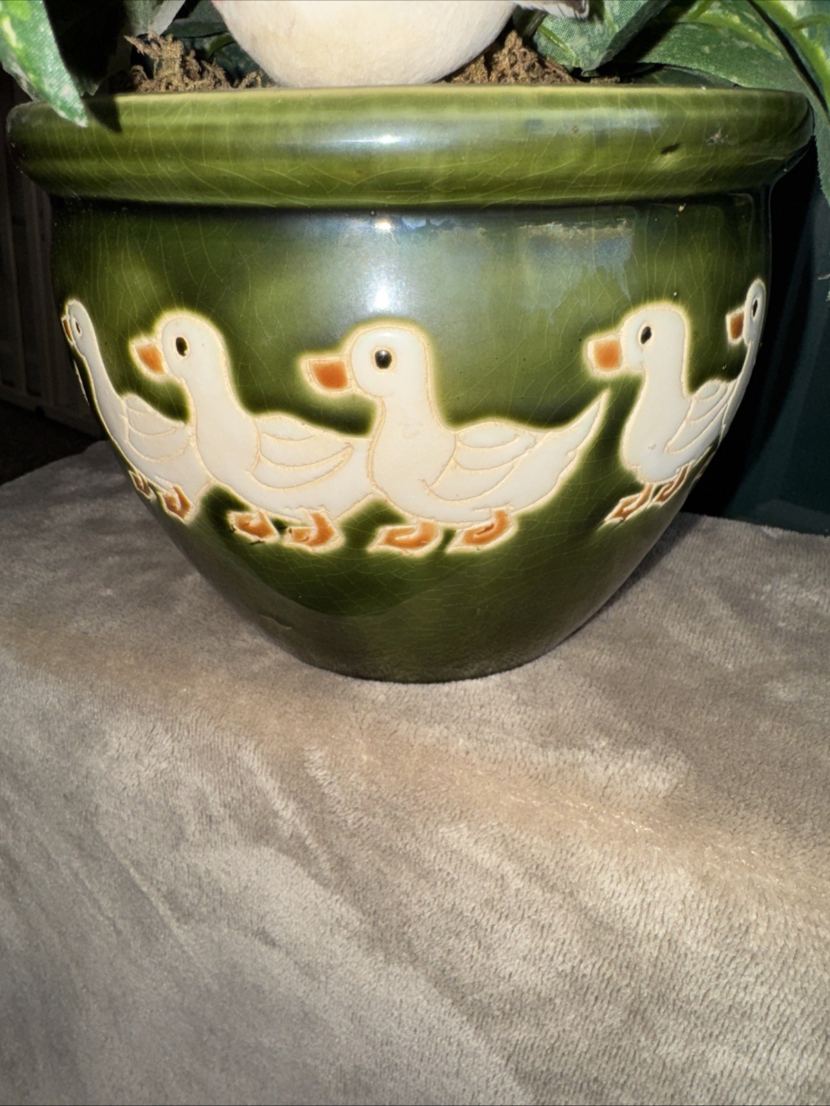 Vintage green ceramic pot featuring a pattern of ducks W/ Artificial Greenery