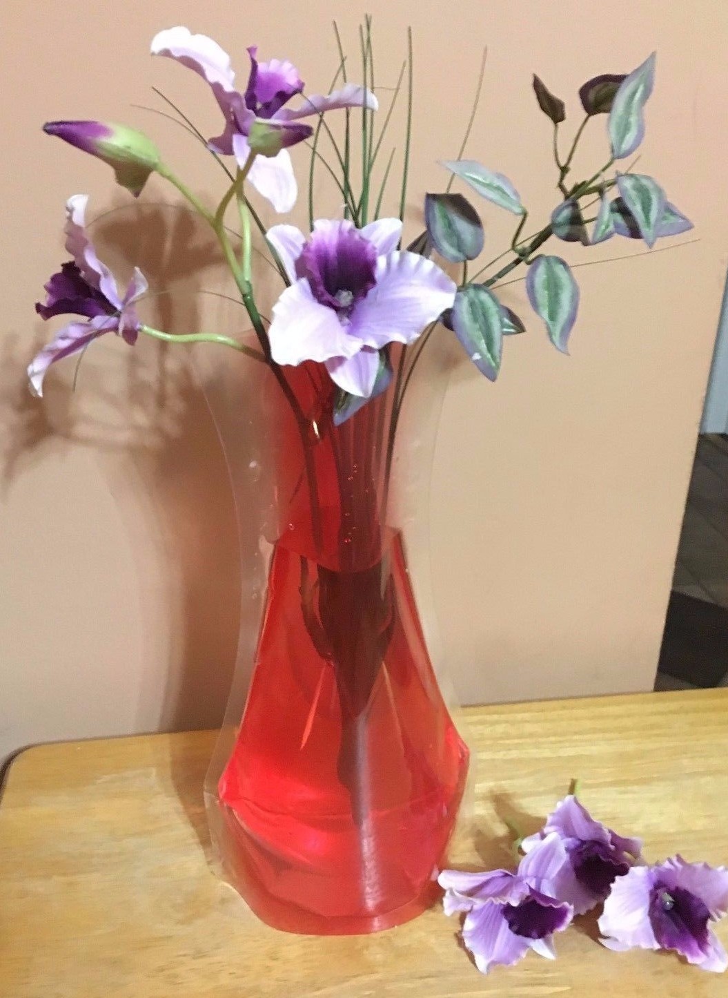 Unique, Stylish, Collapsible Flower Vase. Decorative Designs. Plastic