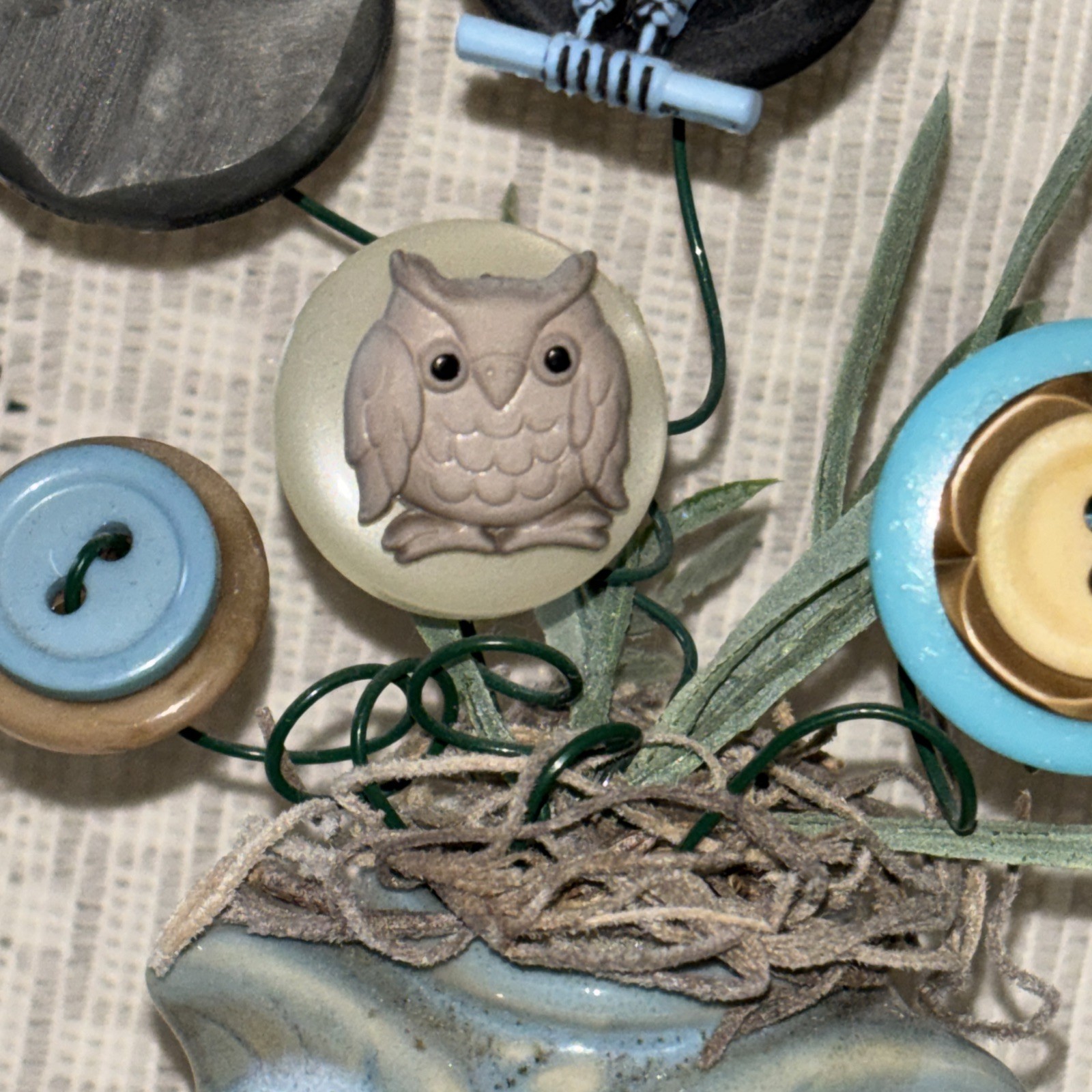 Handmade Button Bouquet Mini Ceramic Owl Vase Home Decor