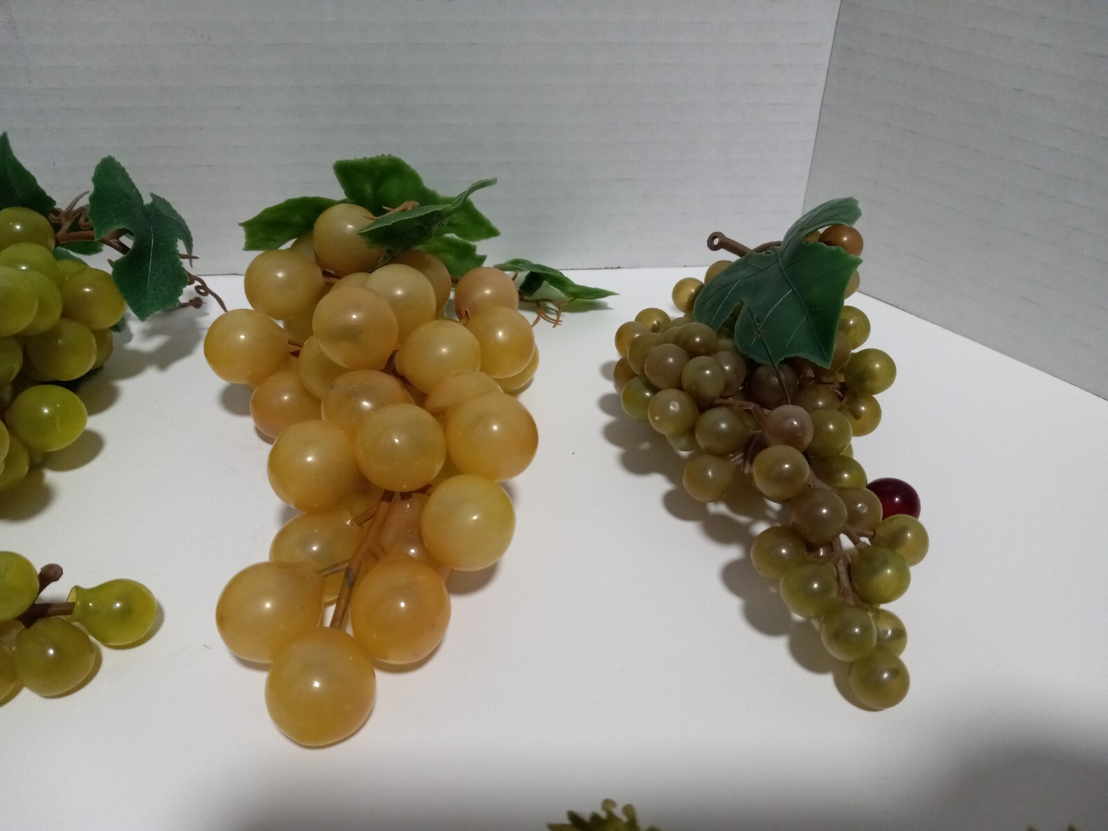 8 Clusters of Grapes Decoration Artificial Plastic Fake Fruits Bunches
