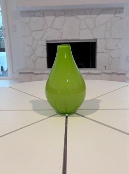 Lime Green Art Glass Vase (8″x5″) home decor