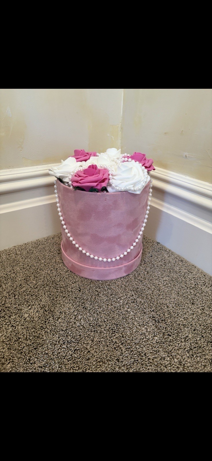 Pink and White Rose Box with Elegant Pearl Detail Perfect Gift