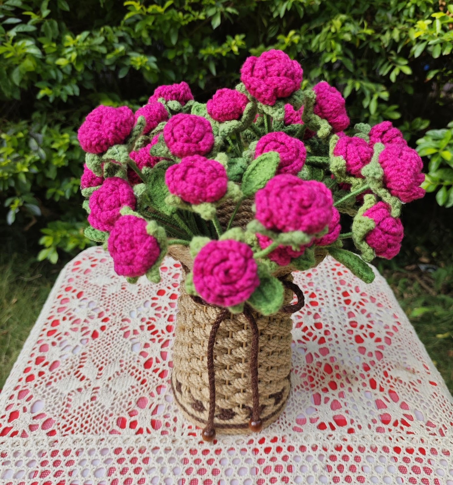 Crochet Red Roses Artificial Flowers Bouquet Knitted Vase Mothers Day Gift