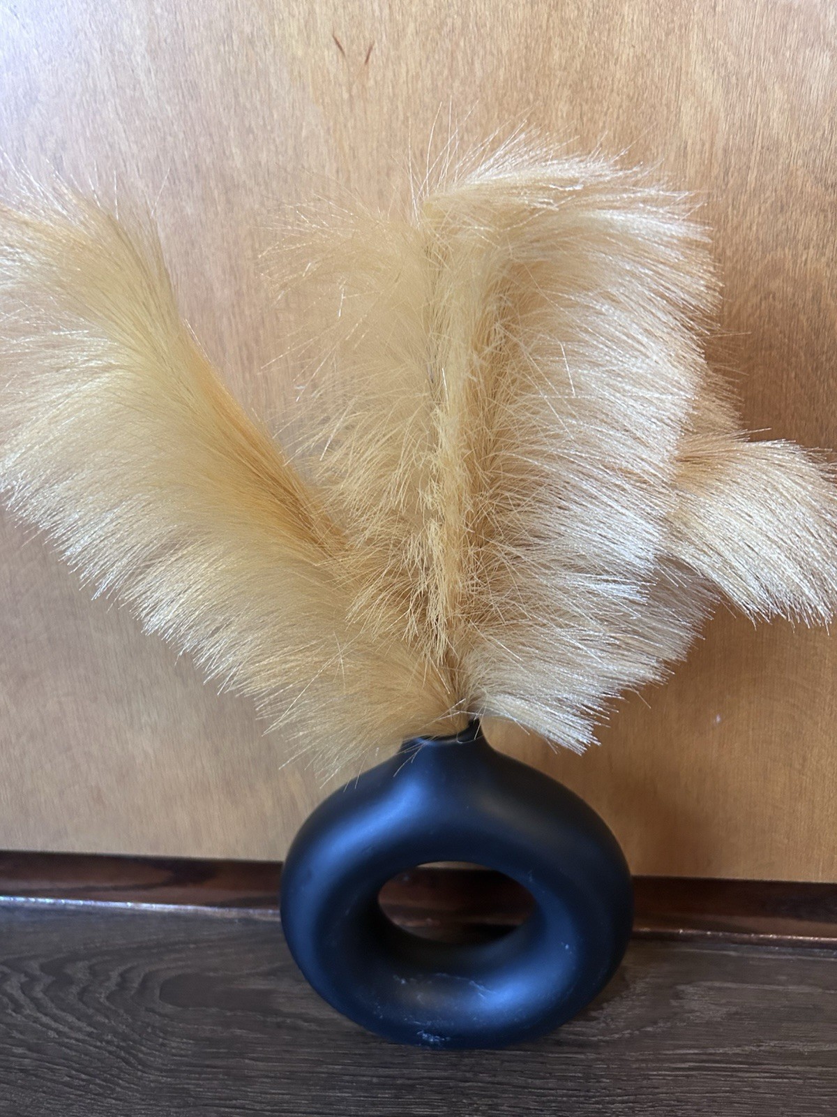 Artificial Pampas Grass Flower Arrangement in Modern Black Plastic Vase