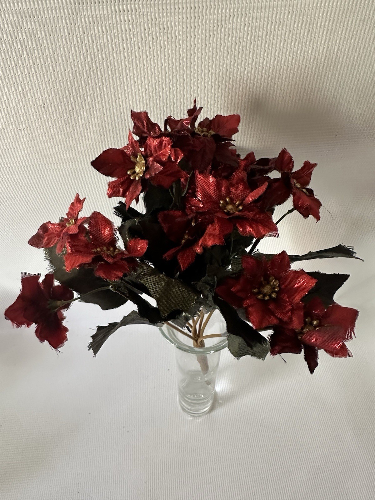 Lot Of 7 Red Gold Poinsettias No Stems 3/W Stems Decorations Vintage ￼