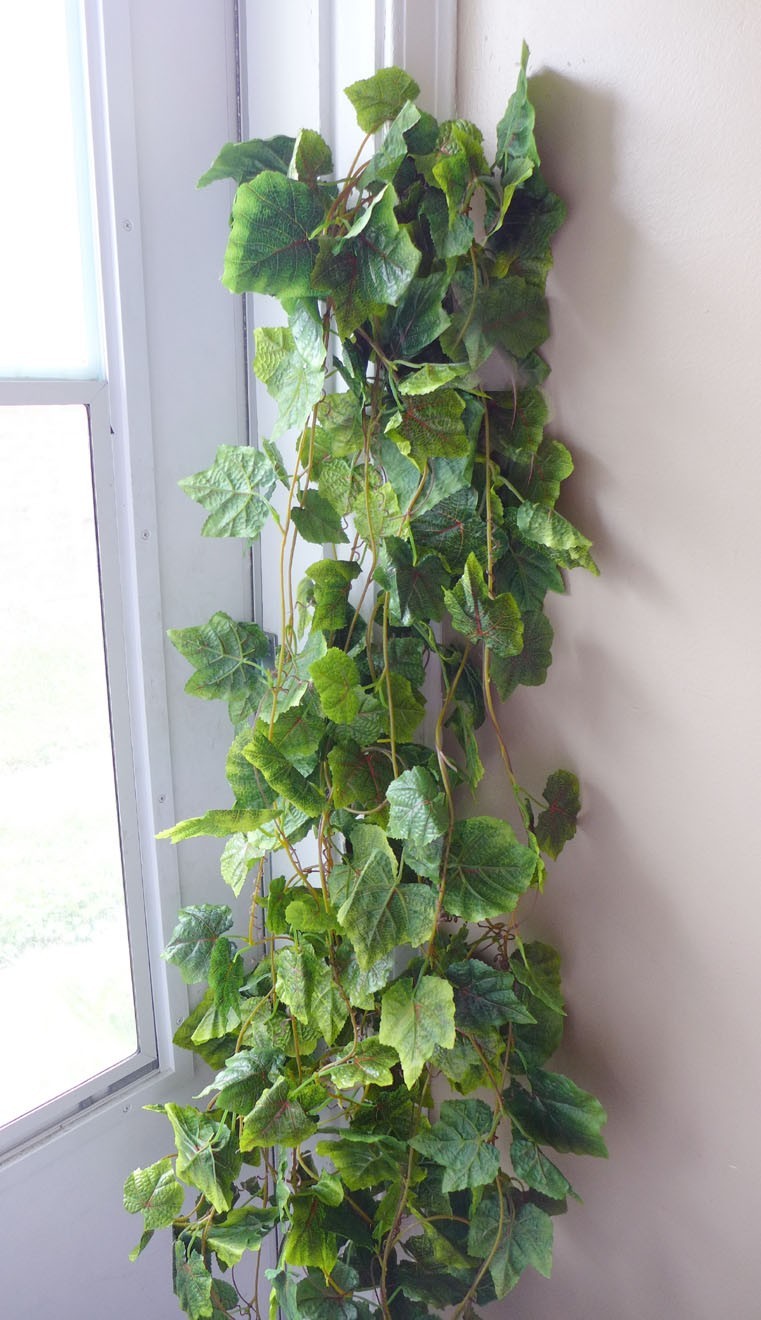 5 Pcs (90″ Each) Artificial Plants Ivy Grape Leaves Vine Hanging Decoration