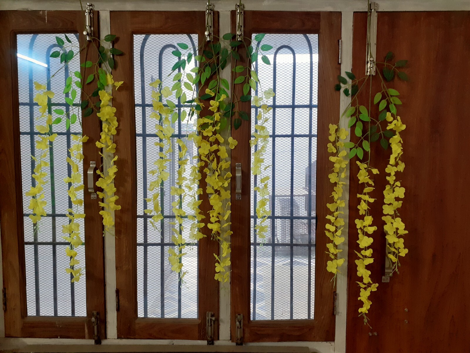 60 pieces pack artificial wisteria flowers hanging flowers wall decoR