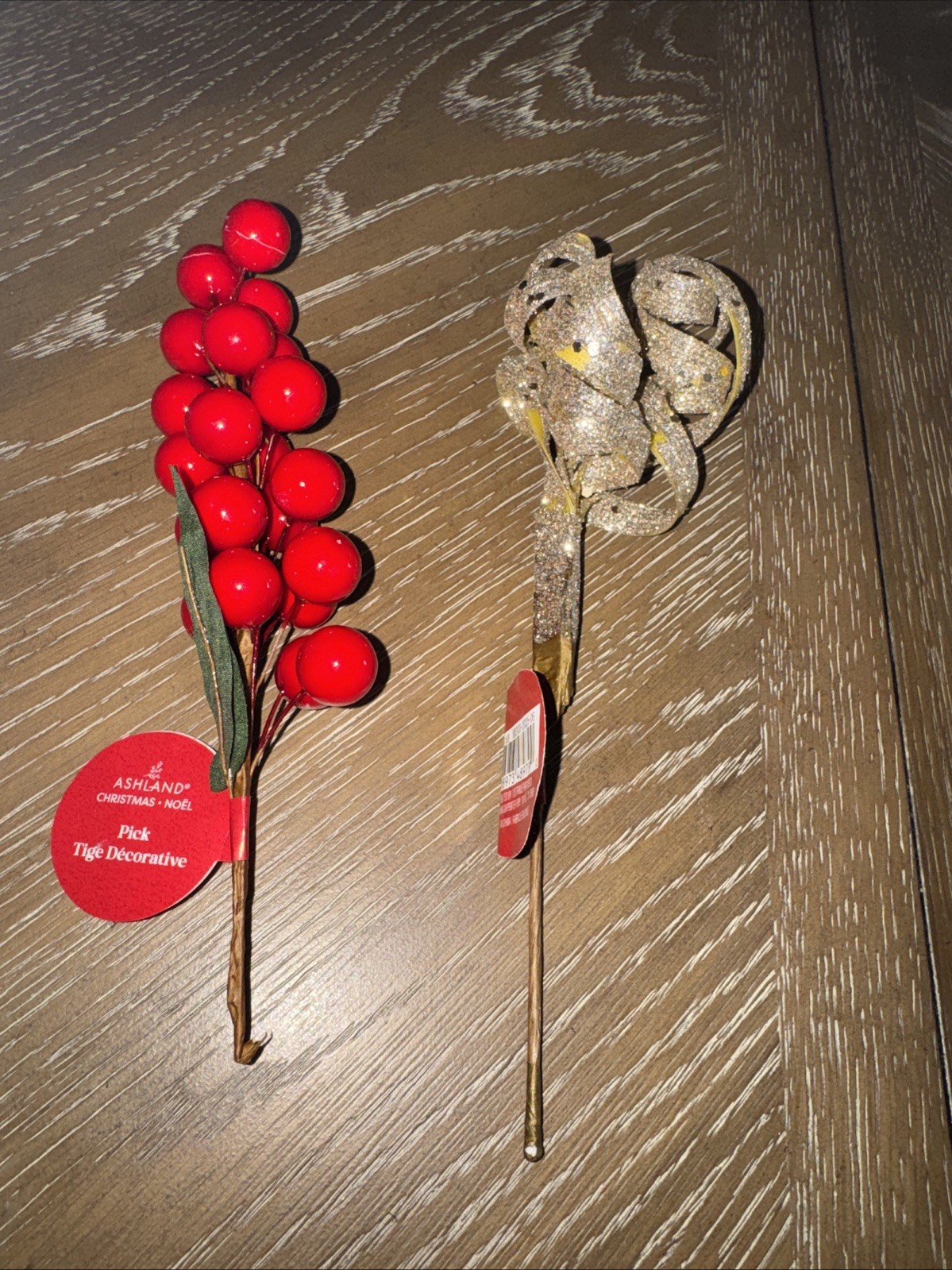 Christmas Berries Red Stem and Glitter Garland Picks NWT