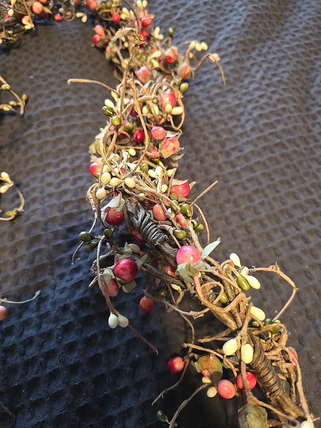 Artificial 4′ White And Pink Berry Roping With Natural Looking Twig Base