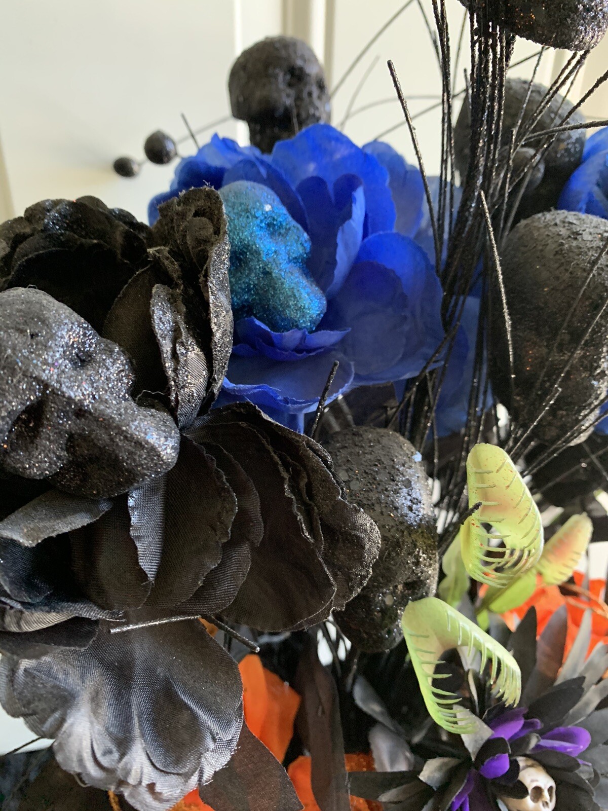 14 Pc Mixed Lot Halloween Artificial Black Rose Bouquet Gothic Flowers Decor