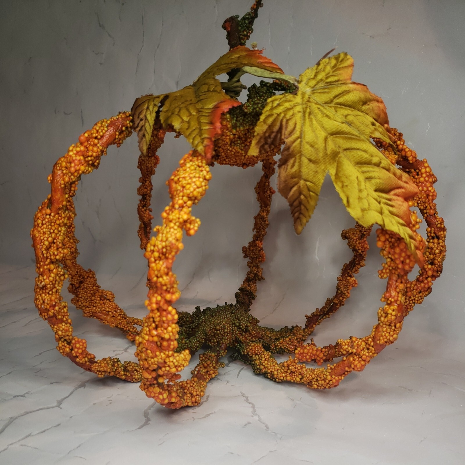 Autumn Pumpkin Artificial Vine Fall Leaf Pumpkin Decor Display Centerpiece 10″