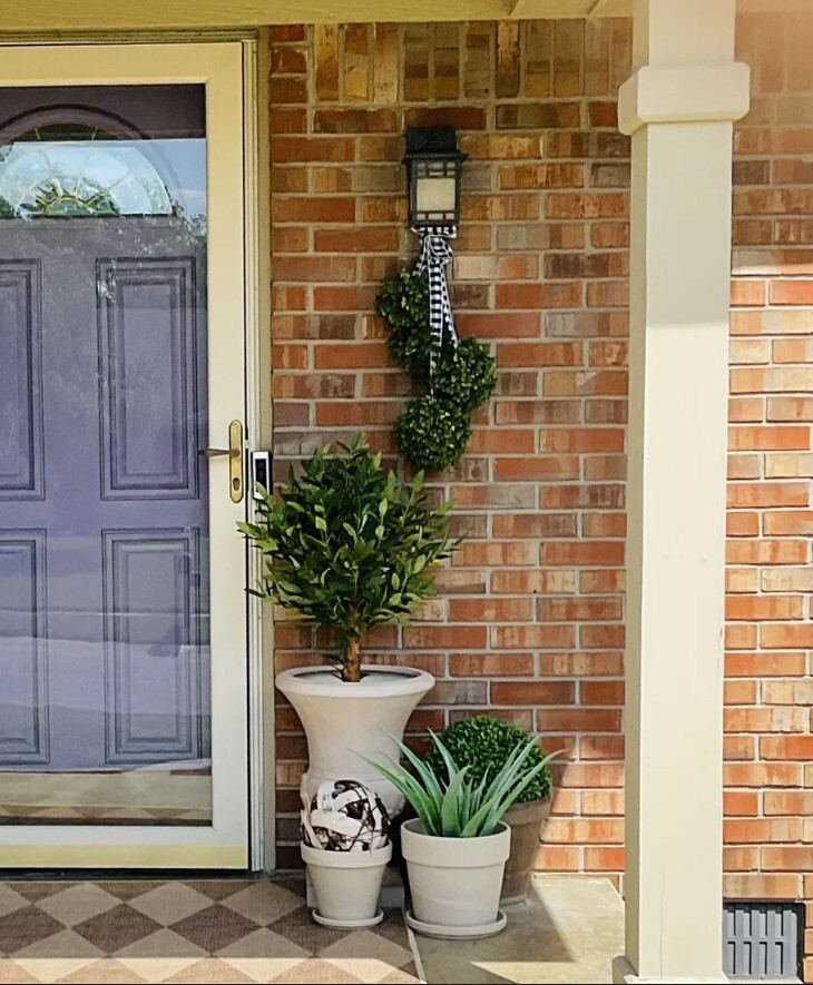 34 Olive Topiary Artificial Tree UV Resistant (Indoor/Outdoor). Retail $99