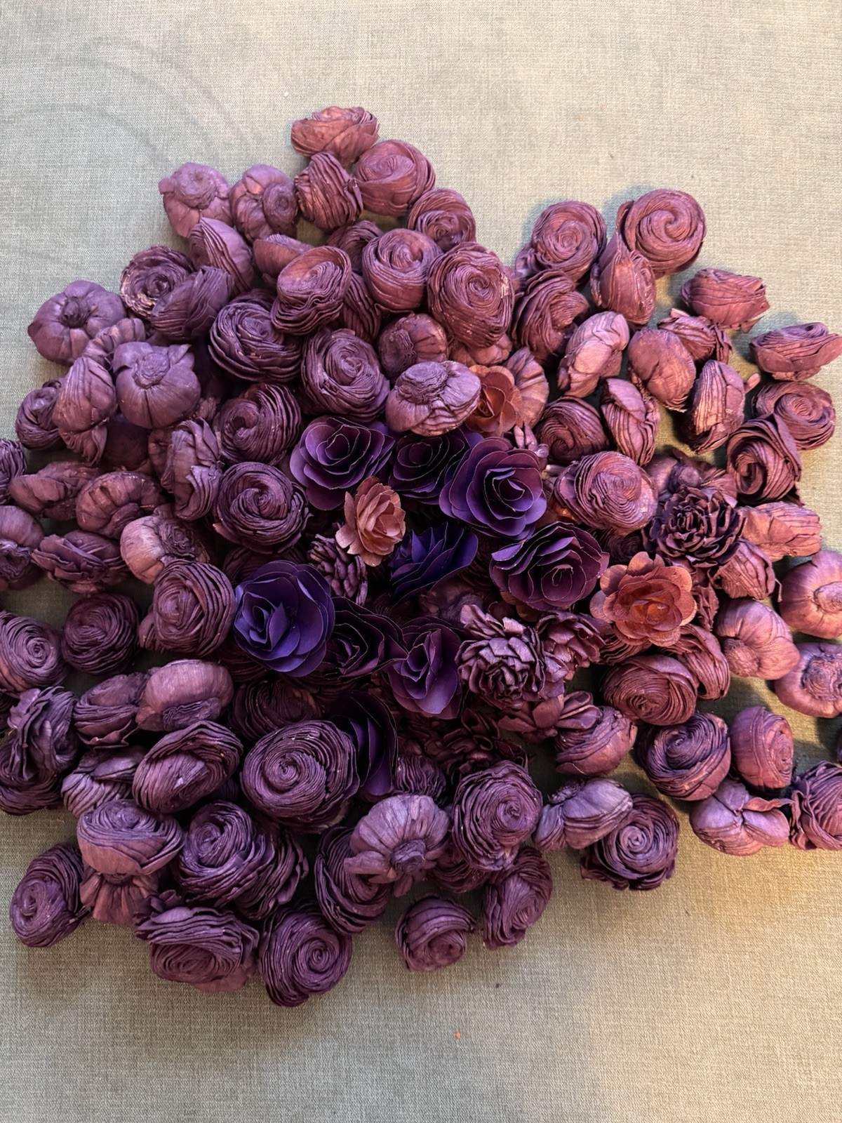 Wood Flowers Crafting Styles Multiple Colors, Sizes 2″-5″