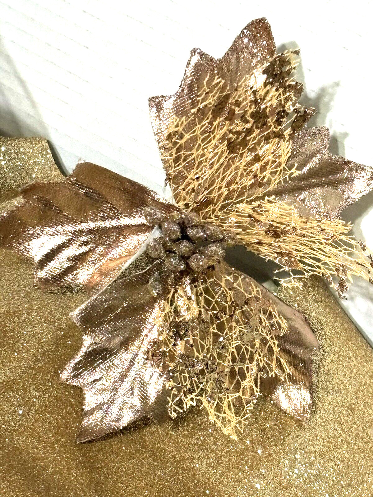 Poinsettia Artificial Flowers Gold Tree Skirt Star Set Christmas Decorations Lot