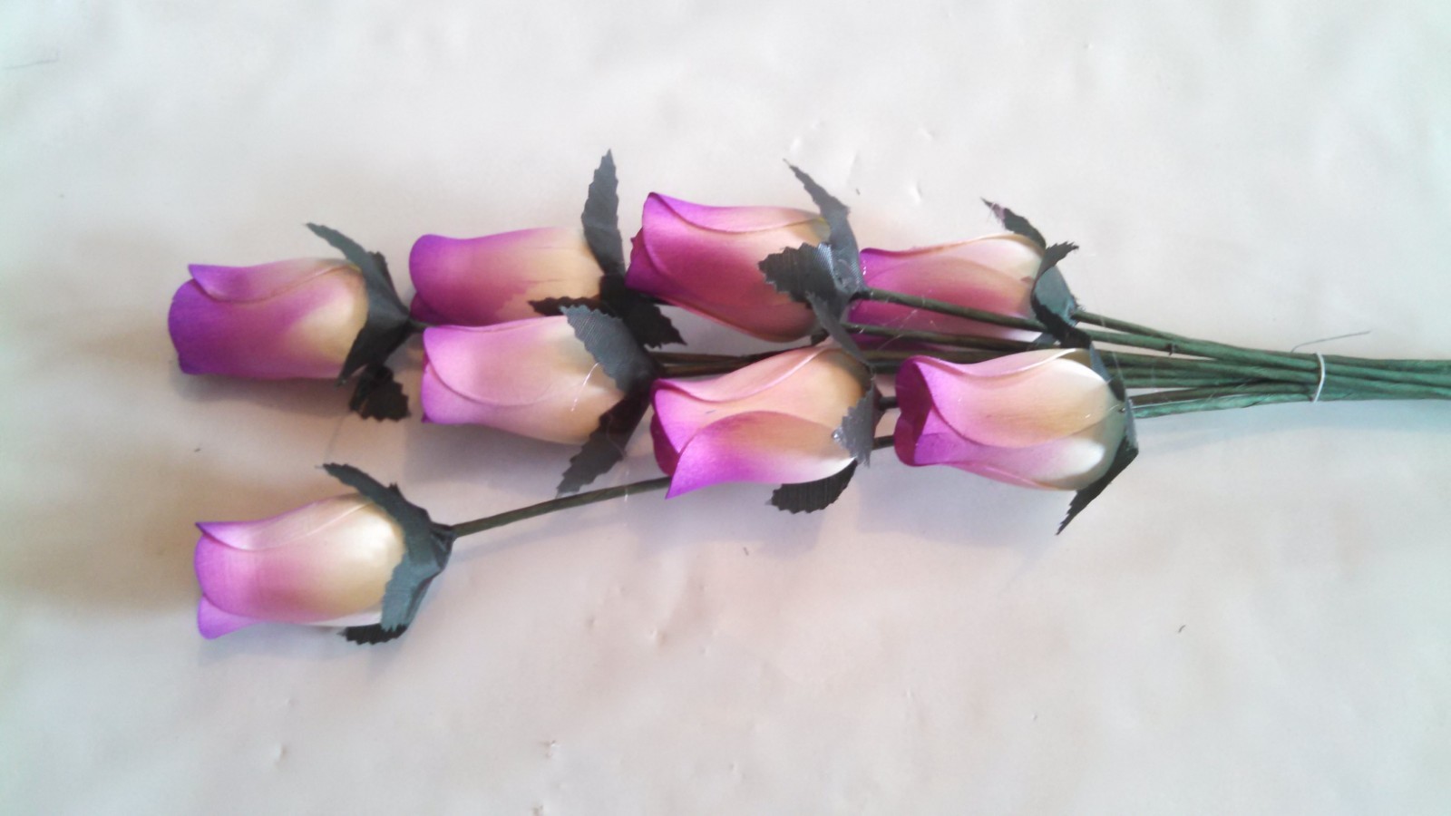 Small Bud Wood Roses – (Various Purple Colors)