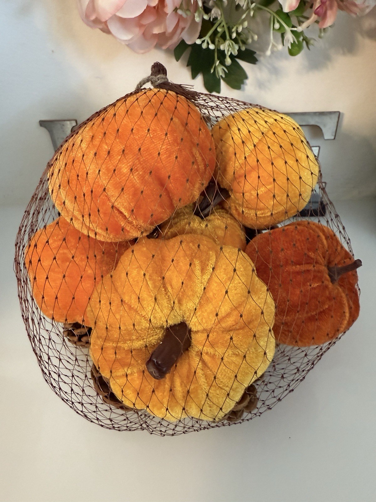 Fall 16 Pcs Velvet Pumpkin and Pinecones Net Bag Decoration Set Assort Sizes New