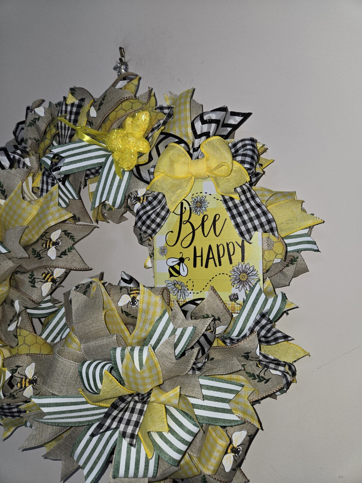 BEE happy WELCOME Spring Summer Fall Front Door Wreath Wall Decor Yellow Green