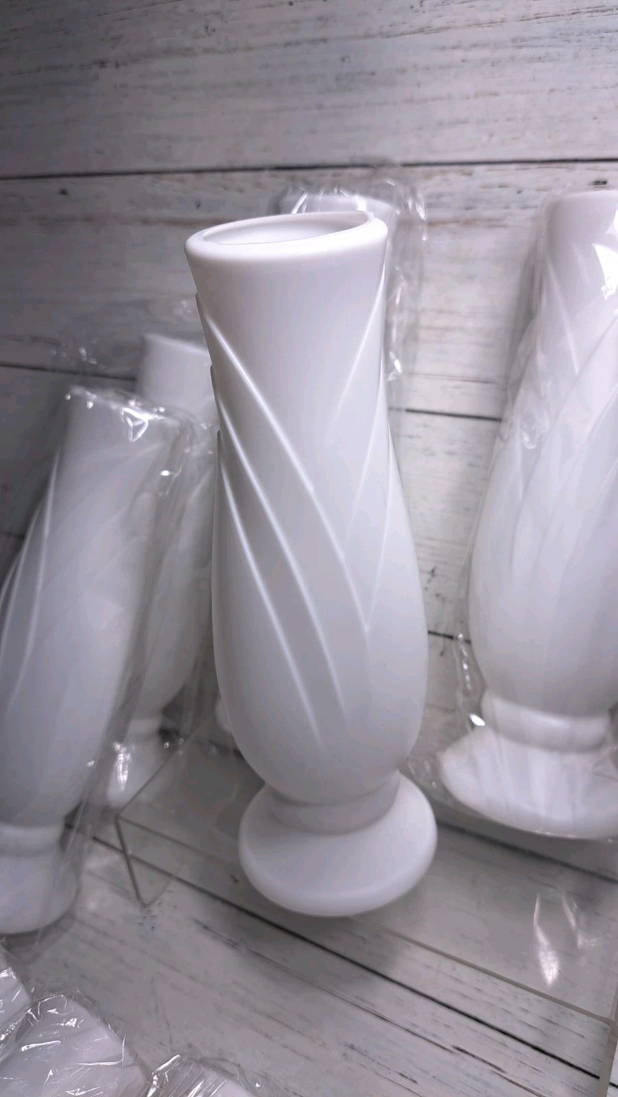 10 Pack Composite Plastic Flower Vases Bulk White Small Boho Floral Vases for…
