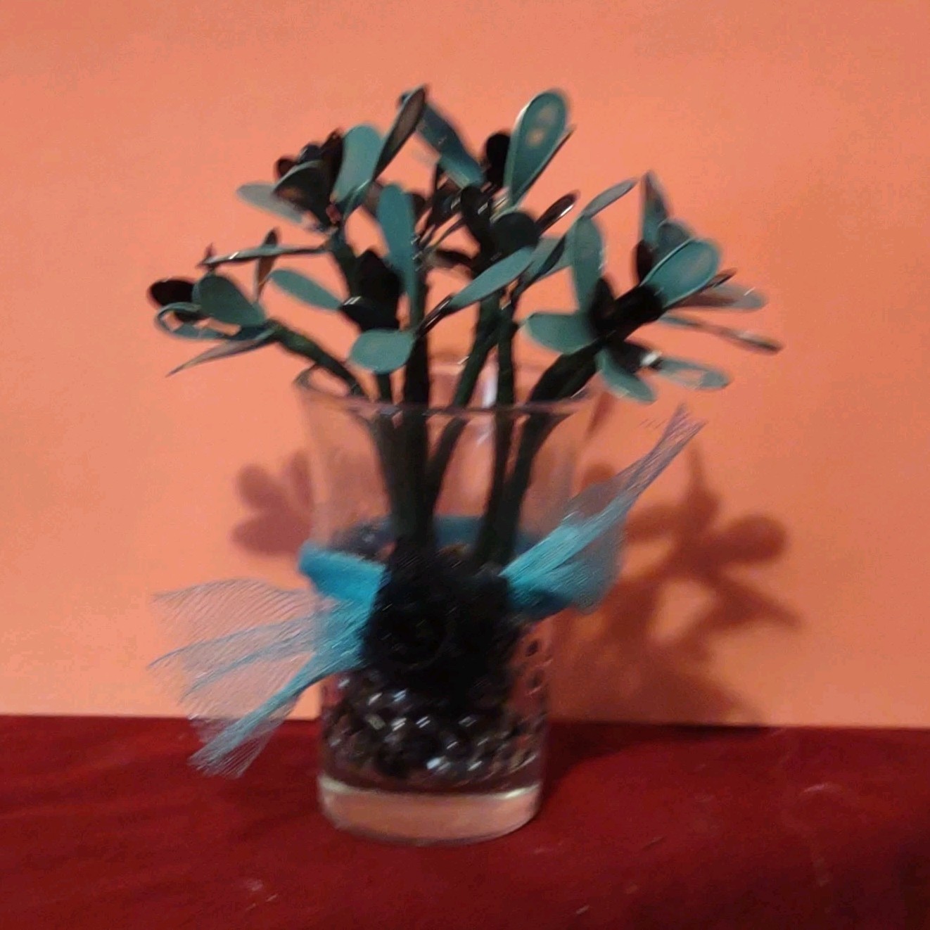 Artificial Floral Arrangement & Centerpiece Glass Vase Blue/Black 5 in Plastic