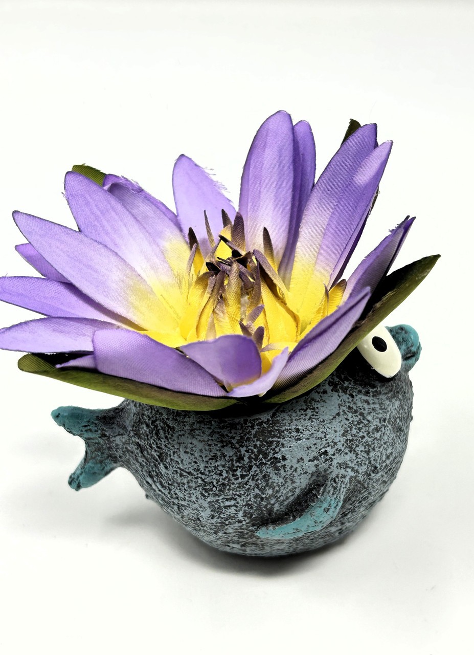 4″ BUBBLES Blue FISH Blob House Mini pot WITH silk LILY flower as shown
