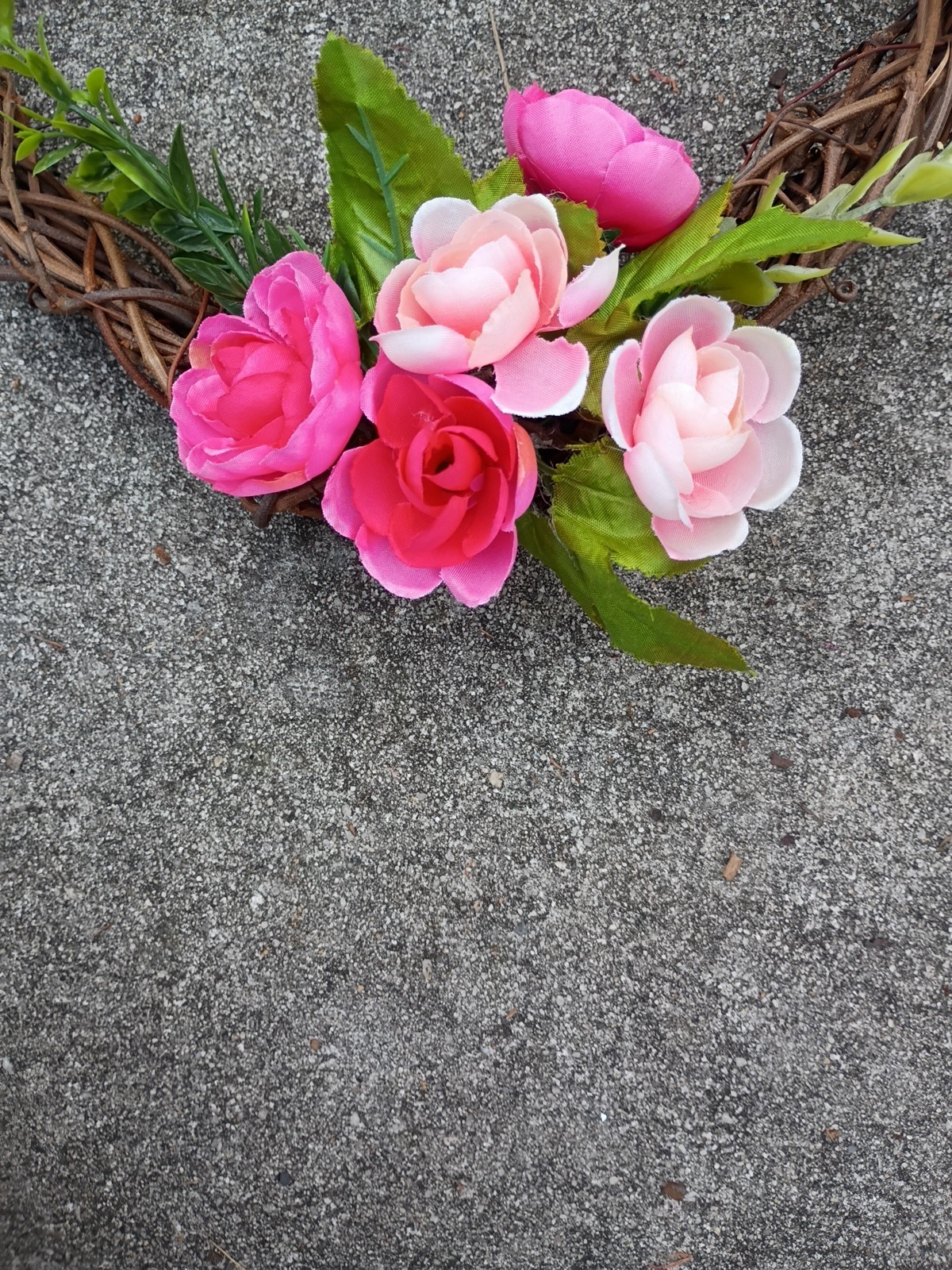 PrettyHeart Shaped Grapevine Wreath Decorated With Artificial Pink Peony Flowers