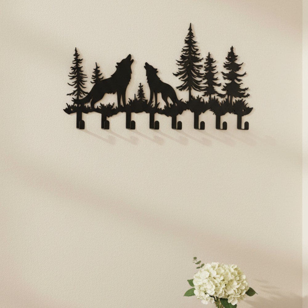 Wolf-Themed 8-Hook Wooden Key Holder – Wall Mounted Entryway Coat Rack Organizer