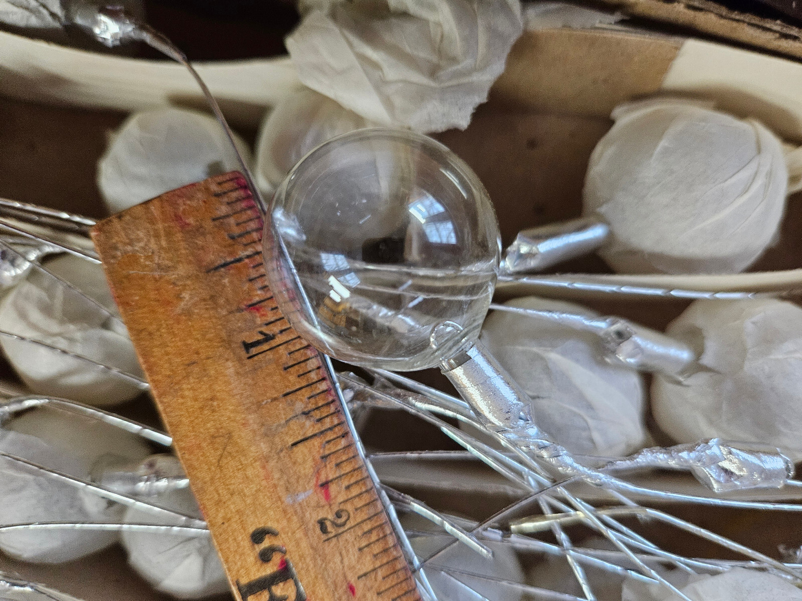 Lot of 135 Clear Glass Bulbs Globes w/Stems Home Decor Ornaments Craft Floral