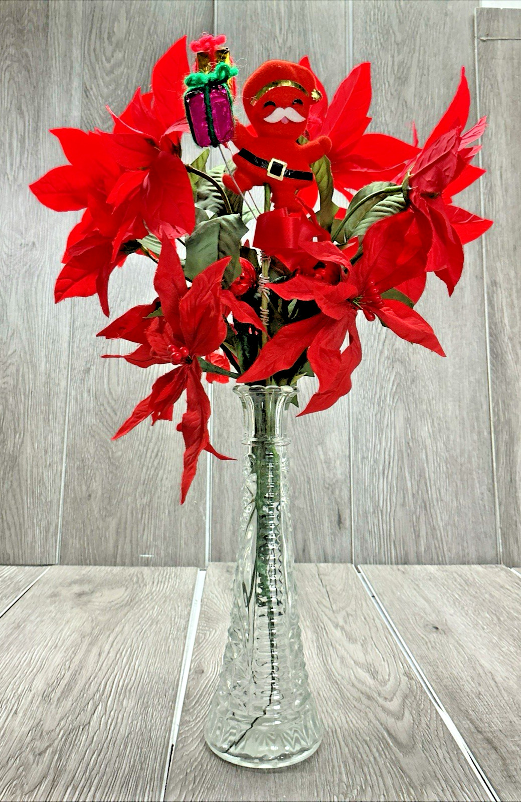 Vintage Artificial Red Silk Poinsettias Bendable Stems 9 Pieces 12″ & 3 Pics