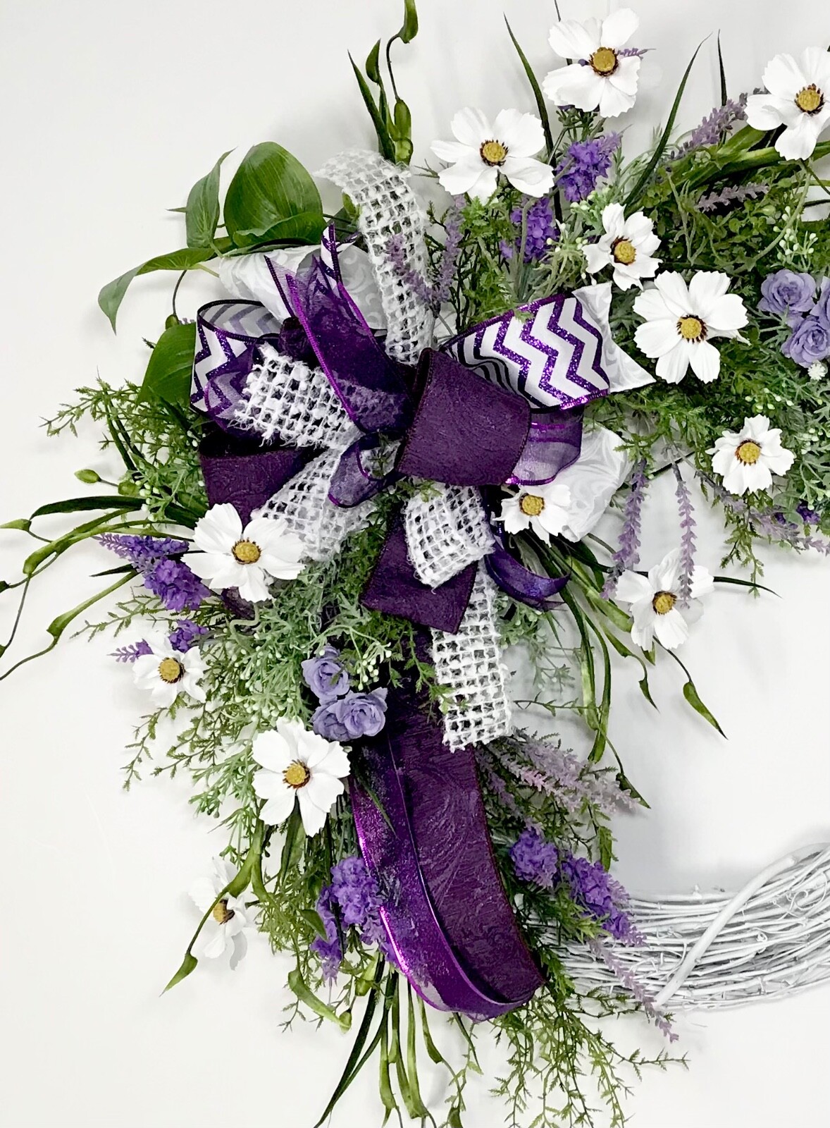 SPRING WHITE GRAPEVINE WREATH FRONT DOOR PURPLE SPRING FLOWERS HANDMADE NEW