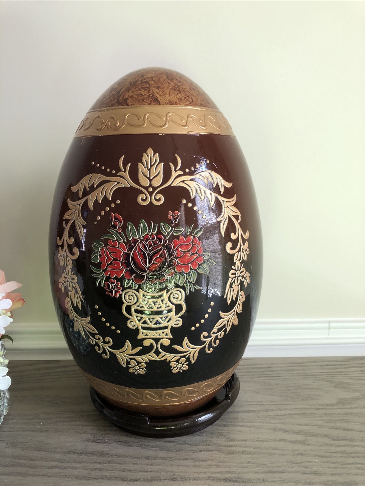 Easter Oval Eggs Pair Goldish Roses Pattern Flower Plant Wreath Design 14×8″