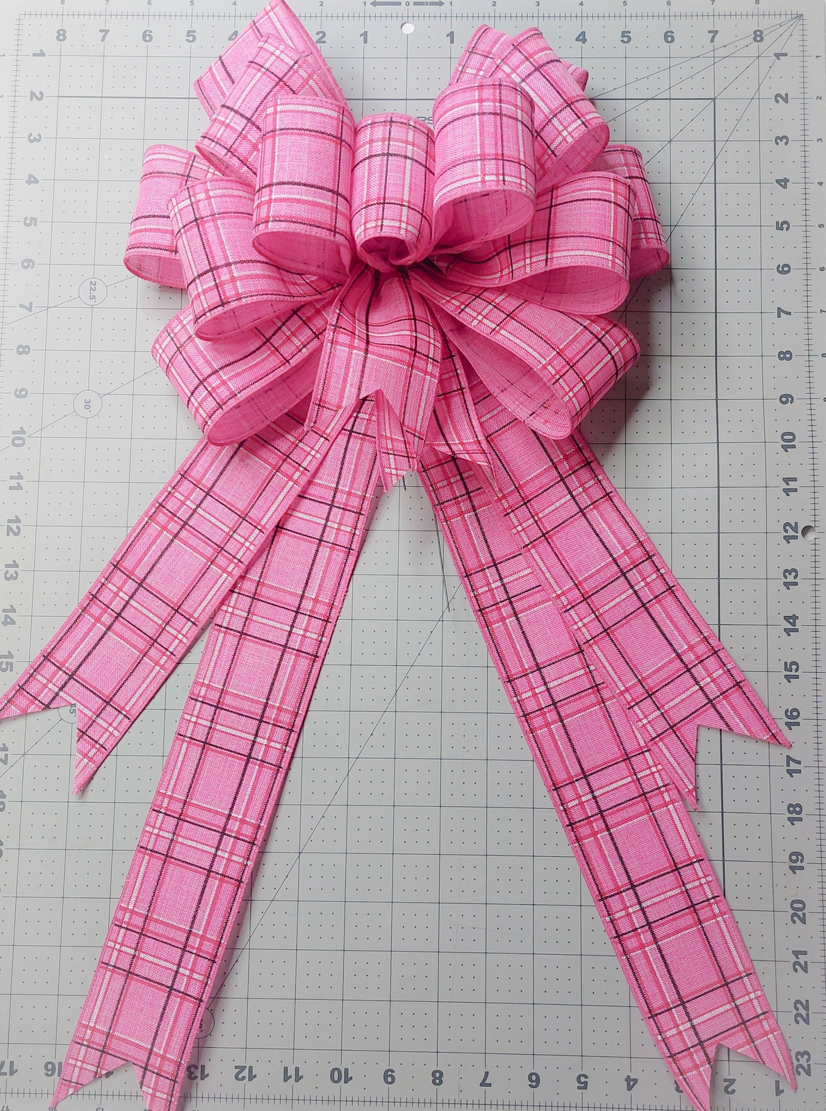 Pink Plaid Wreath Bow, Size Large