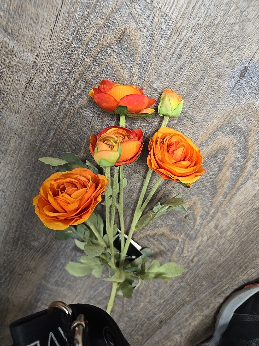 26 INCH ORANGE RANUNCULUS SPRAY STEM WEDDING FLORAL BOUQUET