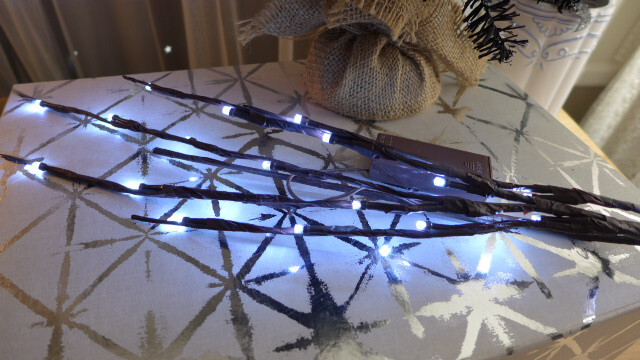 Sprig Branch Decor Willow Twig 30″h 20 LED Cool White Lights Battery Medium NIP