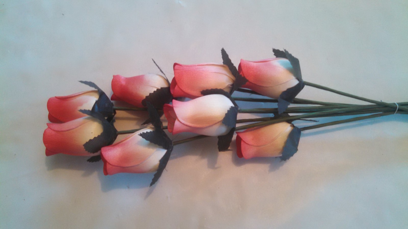 Small Bud Wood Roses – (Various Red and Burgundy Colors)