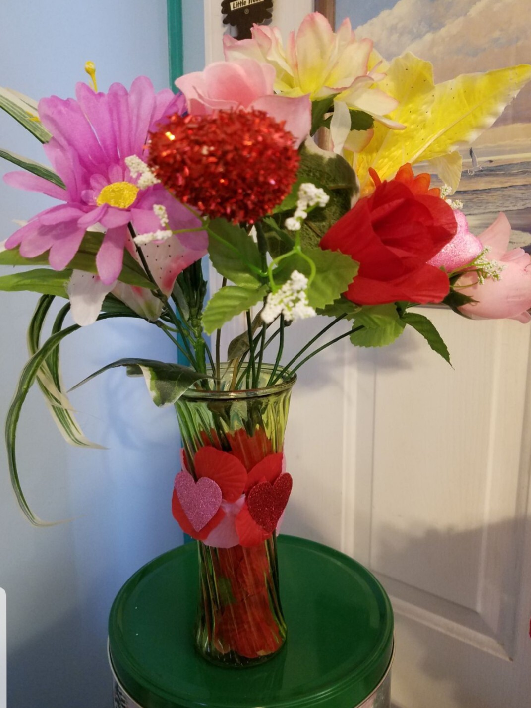 Beautiful green’ish unique glass vase with silk fabric flowers Please go to my