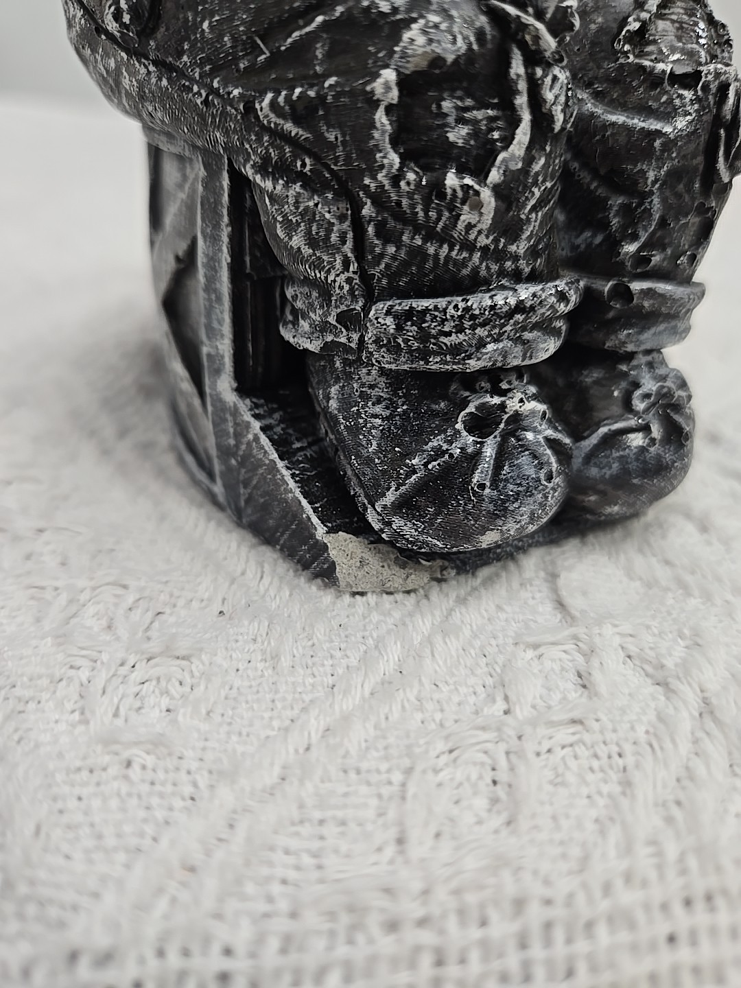 Planter Made Of Stone – Pants Sitting On A Box 3.5″ Deep 2″ Opening READ