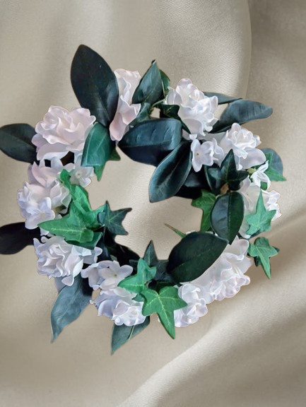 REAL TOUCH Gardenia candle ring for a 6″ pillar candle or cremation urn.