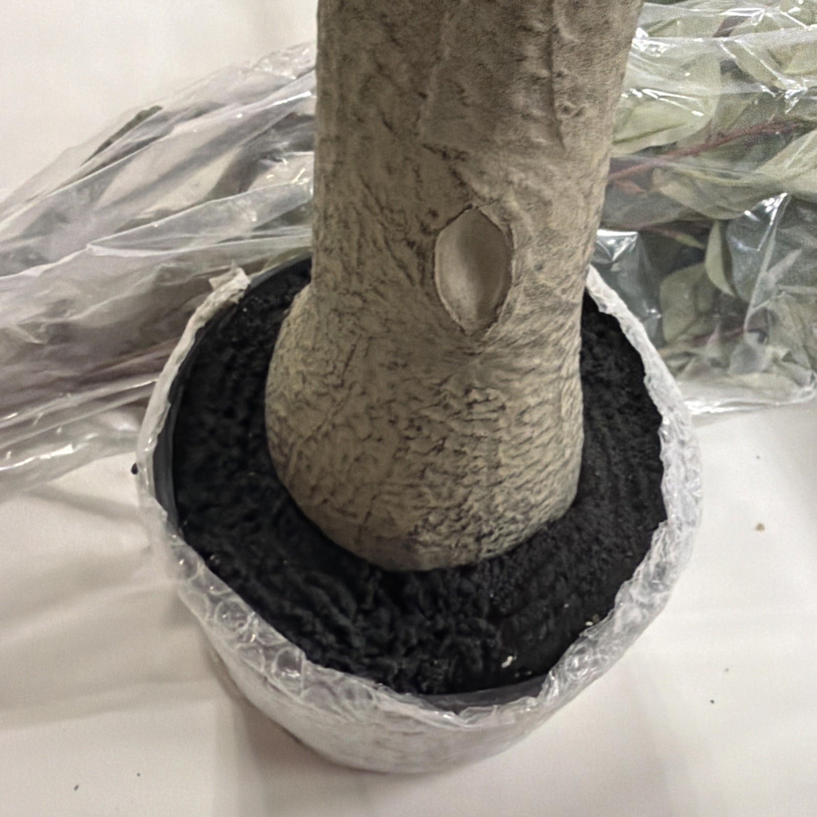 2 Pack 5 Ft Artificial Eucalyptus Trees. Read!